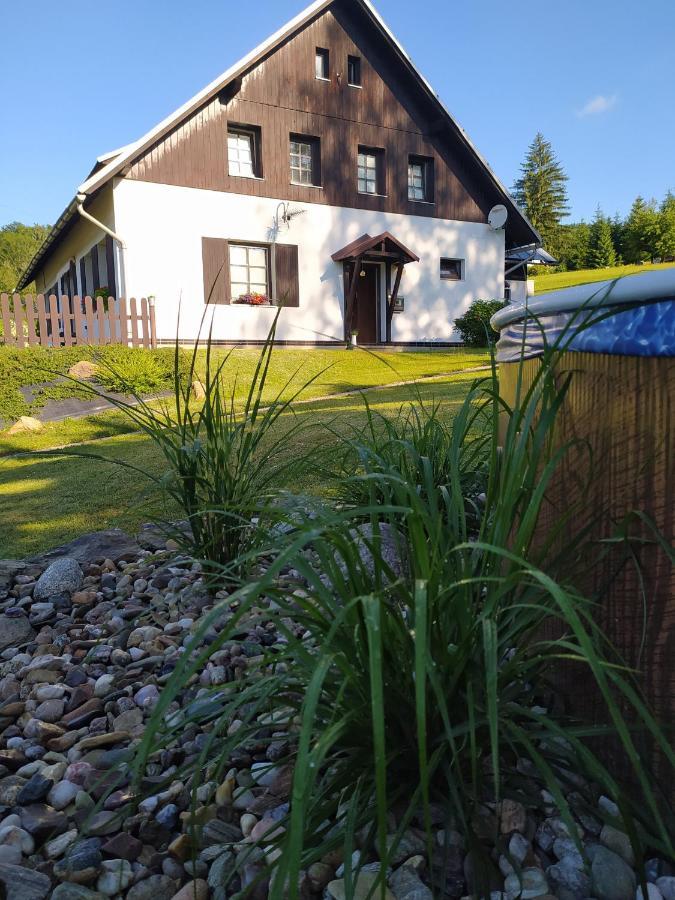 U Tomicku Hotell Paseky nad Jizerou Exteriör bild